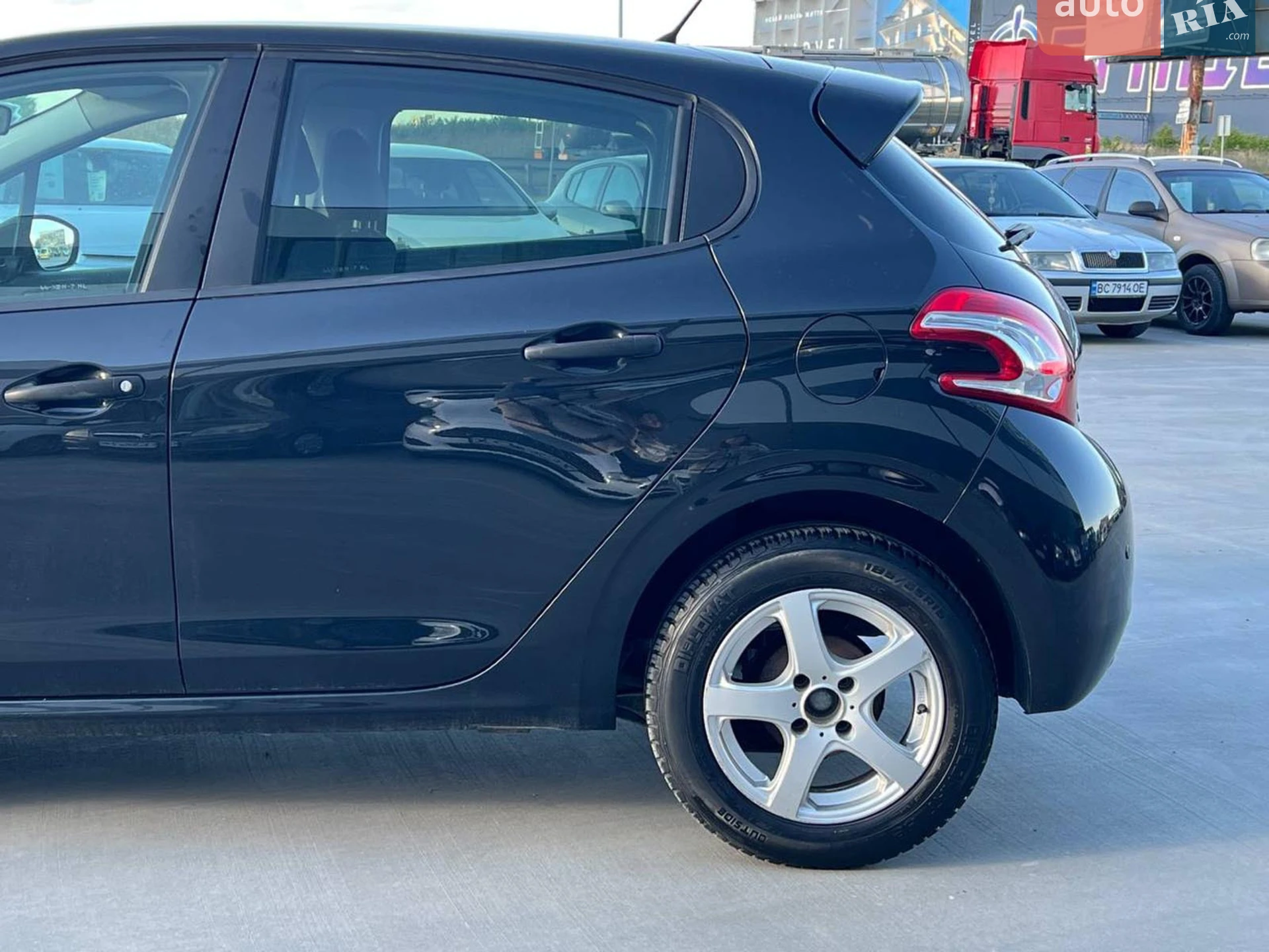 2012 Peugeot 208 - мініатюра 6