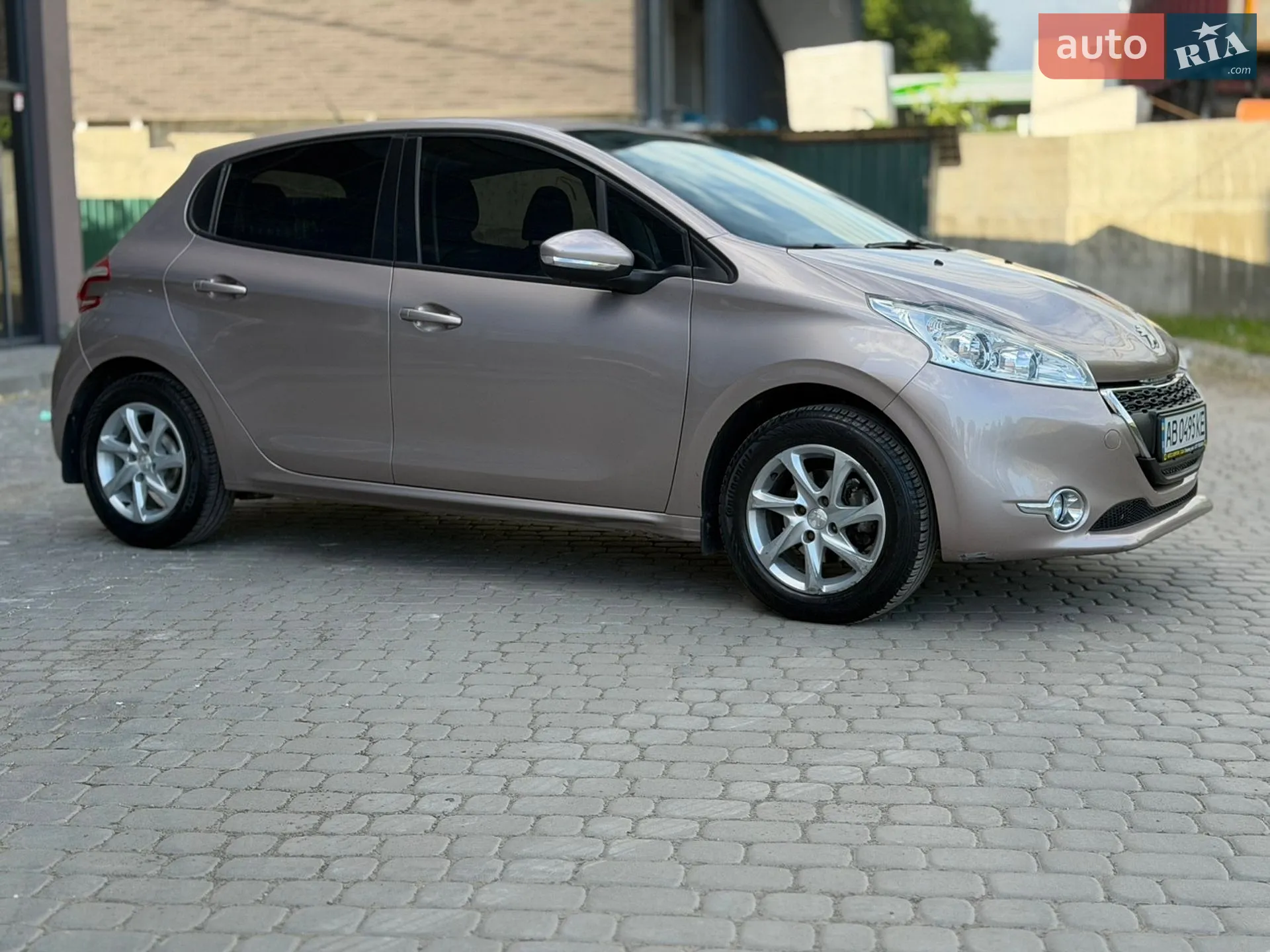 2013 Peugeot 208 - мініатюра 6