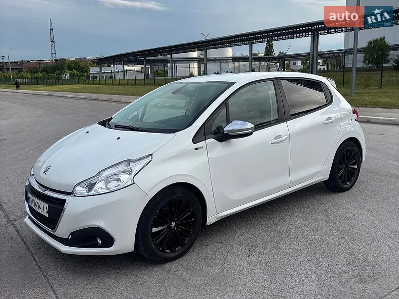 Peugeot 208 2016