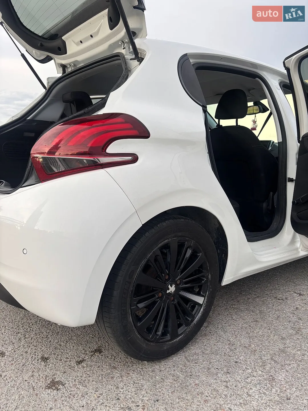 2016 Peugeot 208 - мініатюра 14