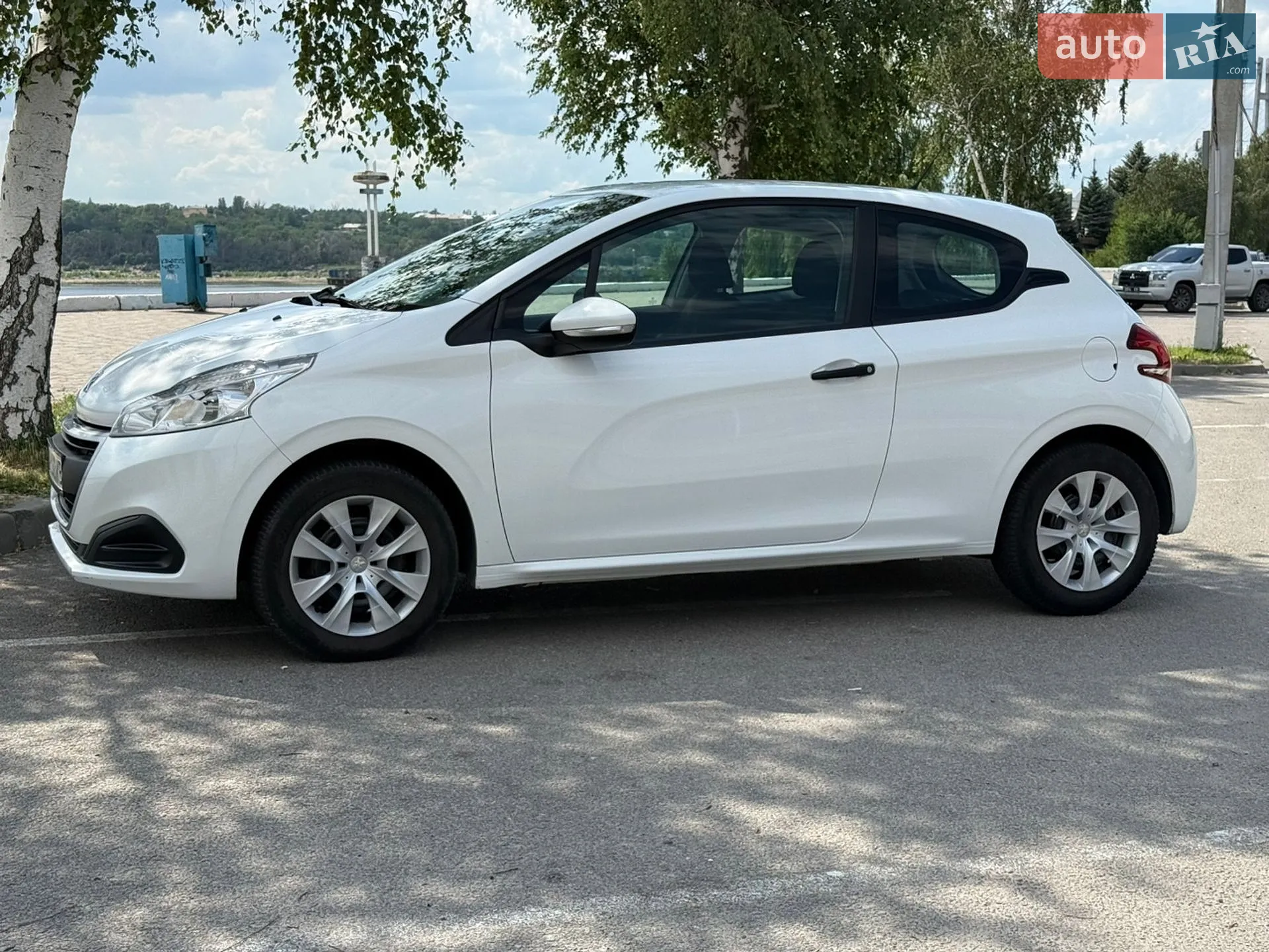 2016 Peugeot 208 - мініатюра 12