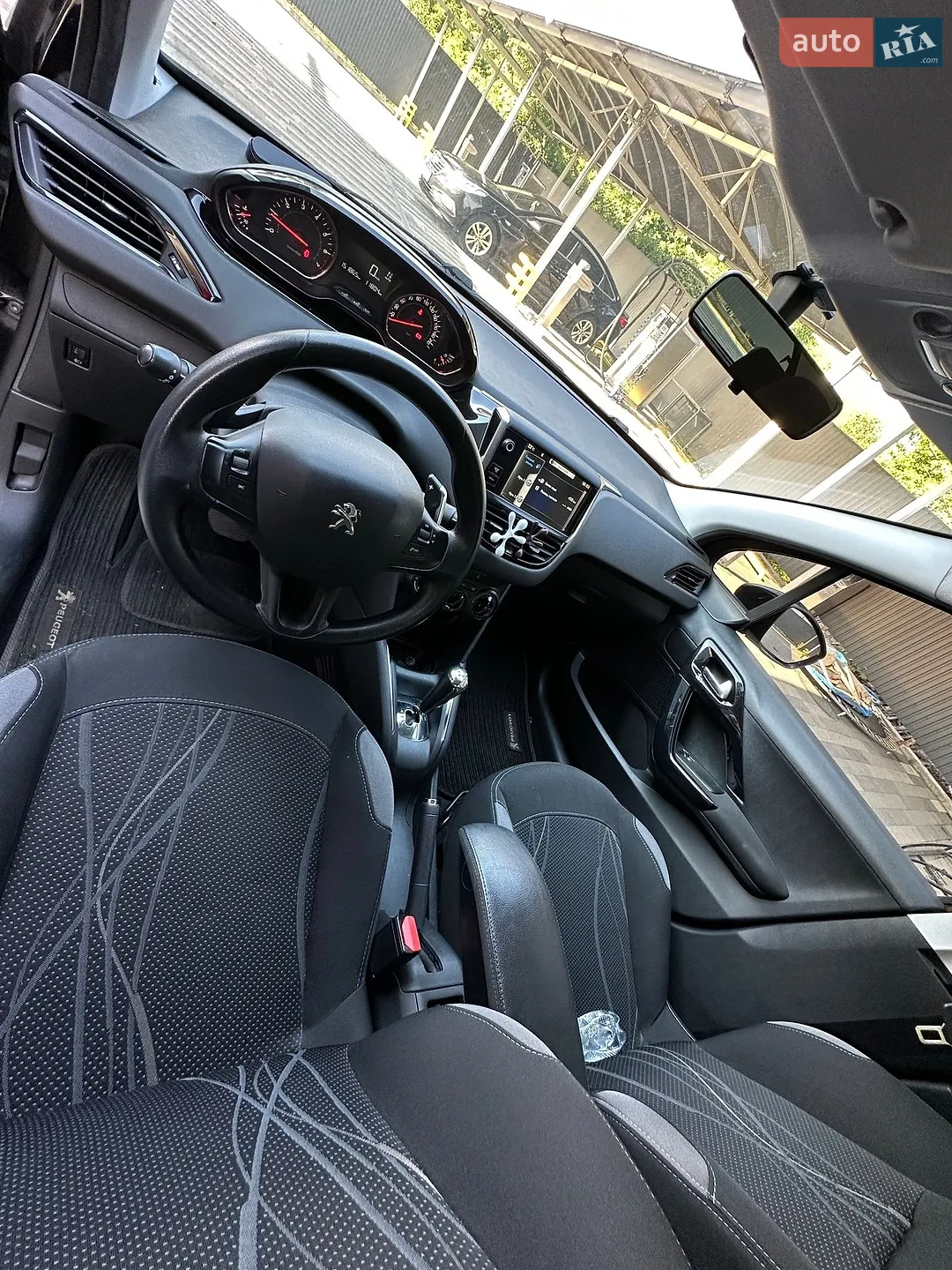 2014 Peugeot 208 - мініатюра 16