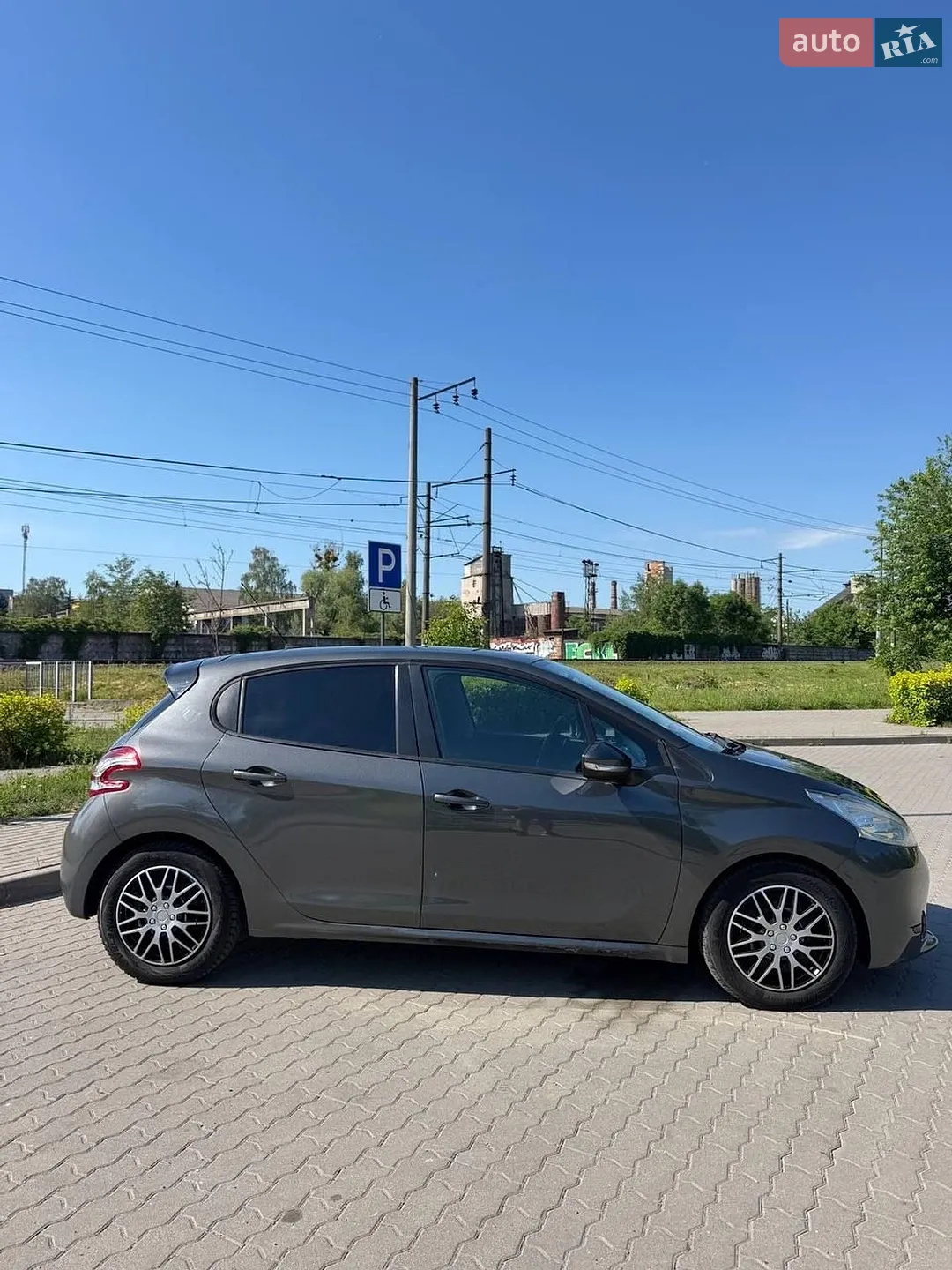2012 Peugeot 208 - мініатюра 3