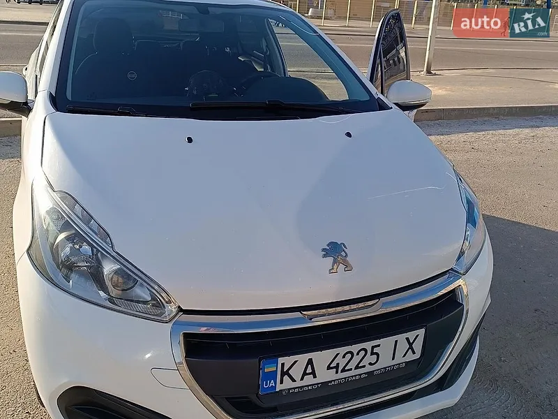 Peugeot 208 2016