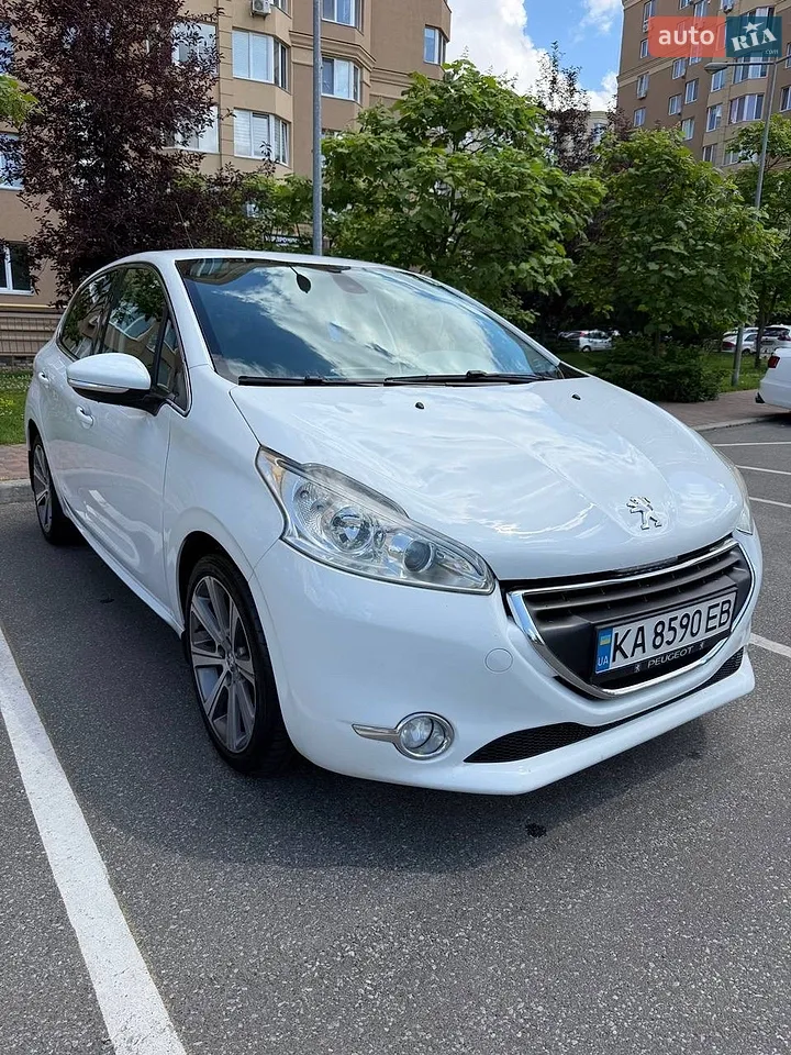 2013 Peugeot 208 - мініатюра 19