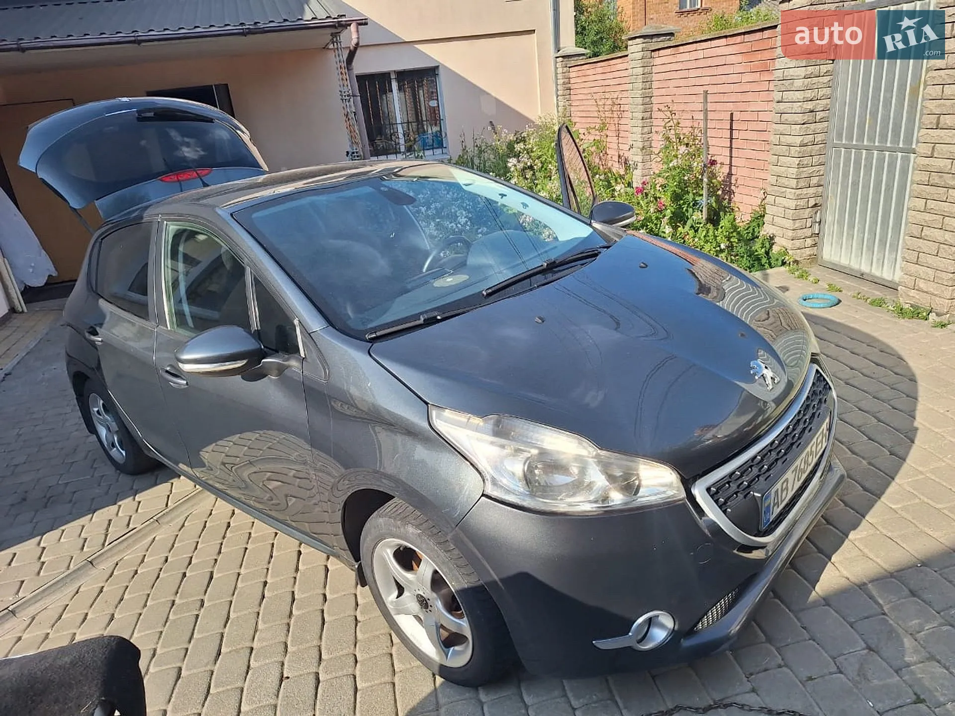 2012 Peugeot 208 - мініатюра 2