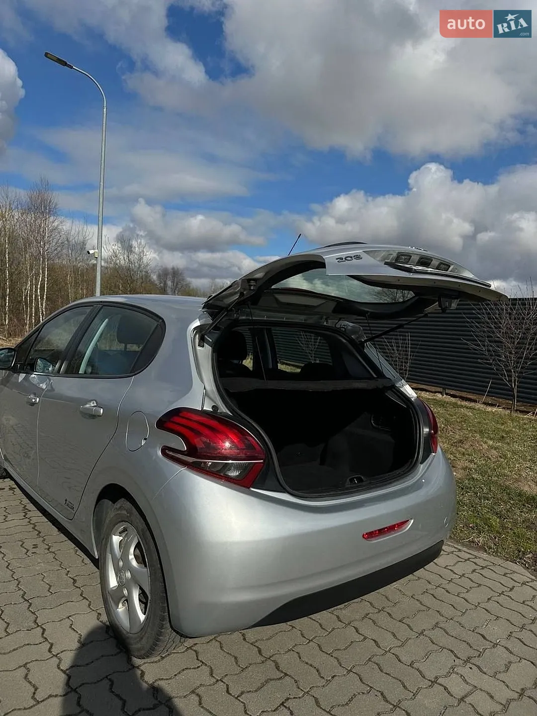 2015 Peugeot 208 - мініатюра 8