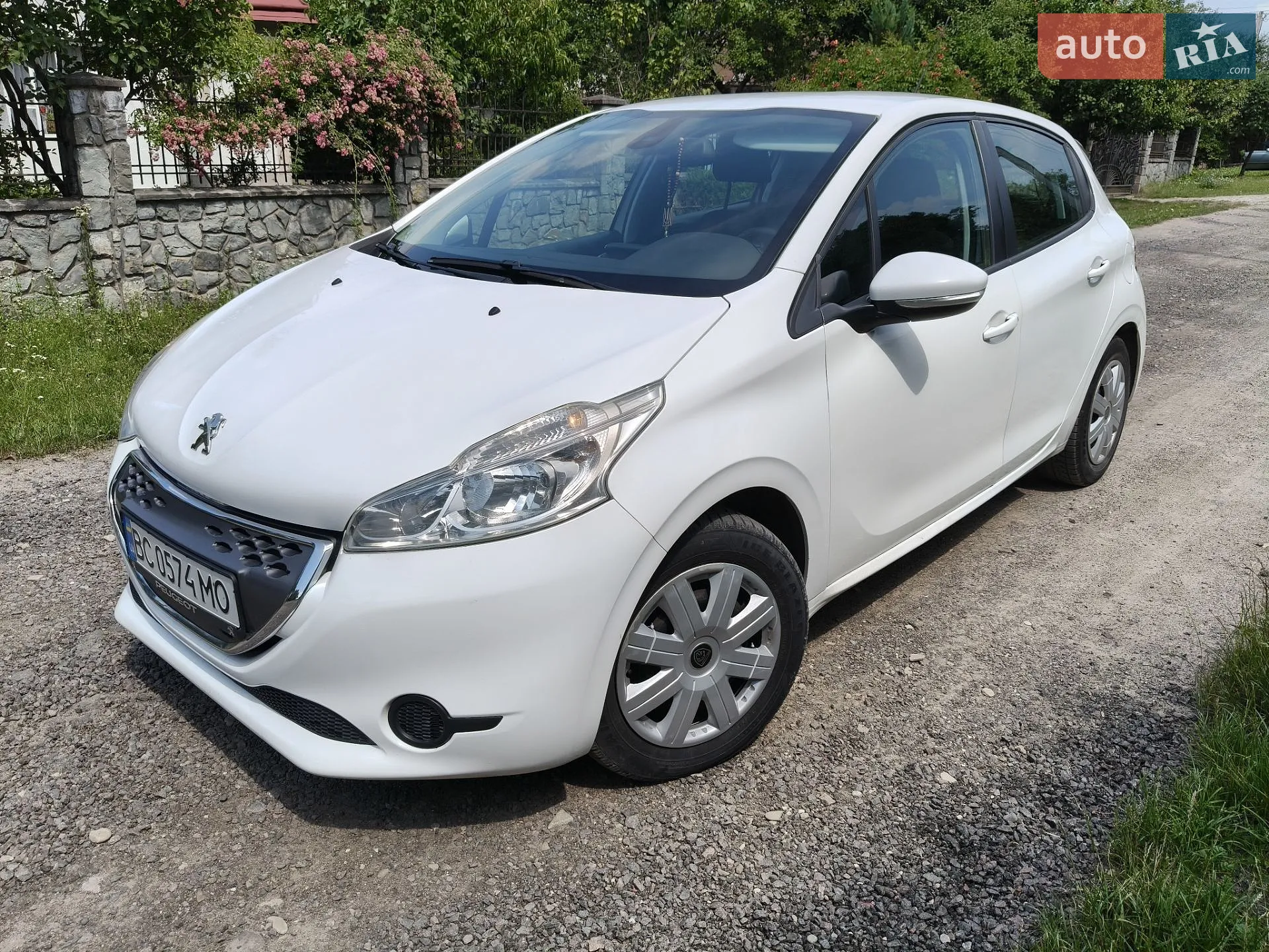 2012 Peugeot 208 - фото 1