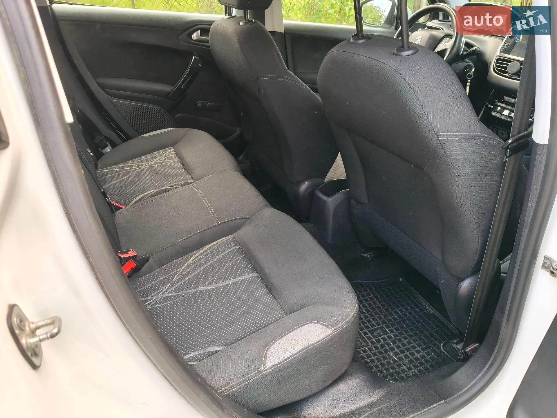 2012 Peugeot 208 - мініатюра 28