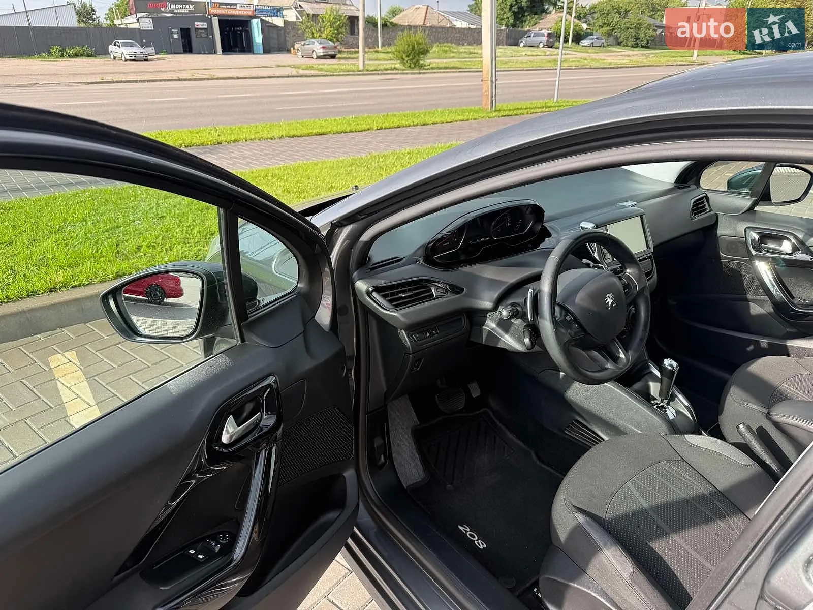 2012 Peugeot 208 - мініатюра 8