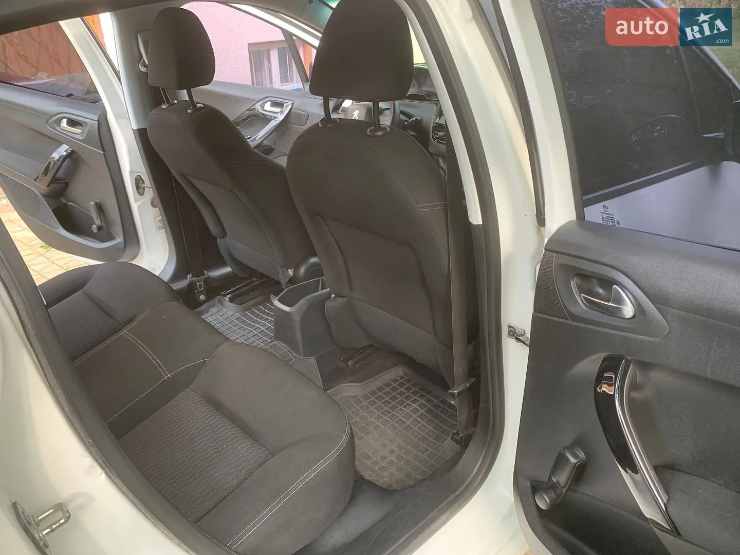 2013 Peugeot 208 - мініатюра 13