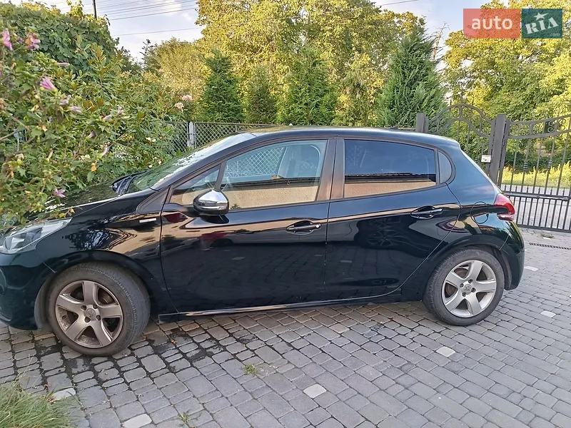 Peugeot 208 2017