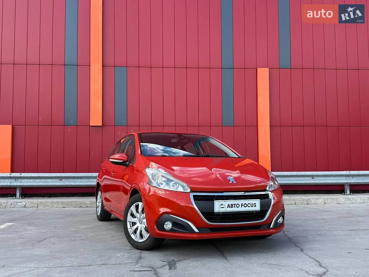 2012 MG 350 - мініатюра 32