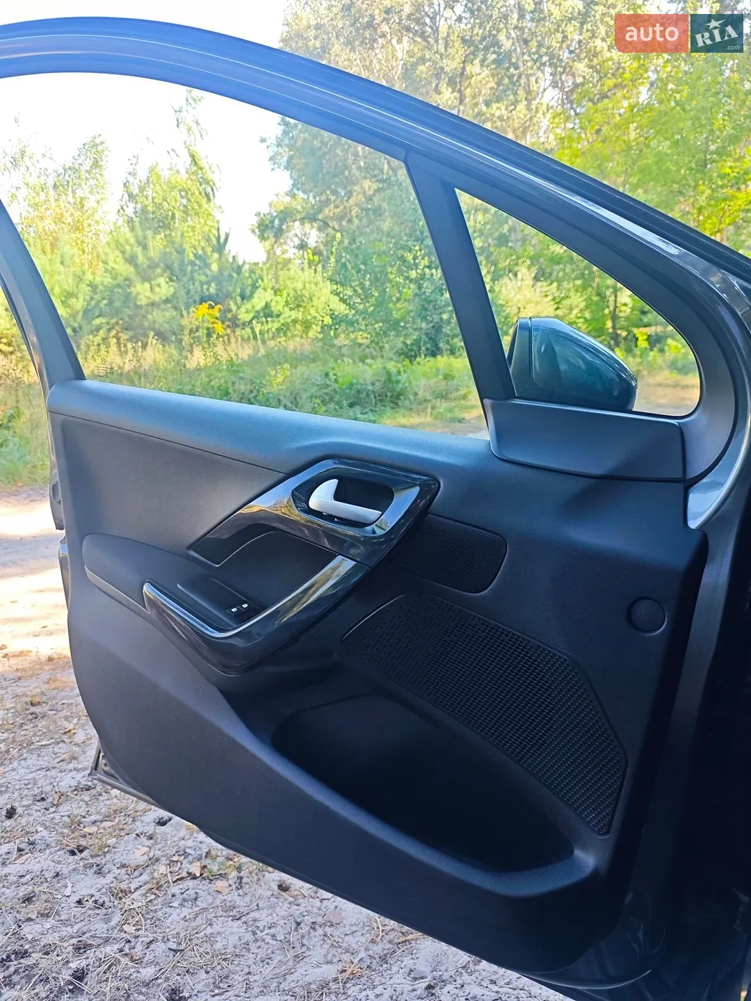 2012 Peugeot 208 - мініатюра 38