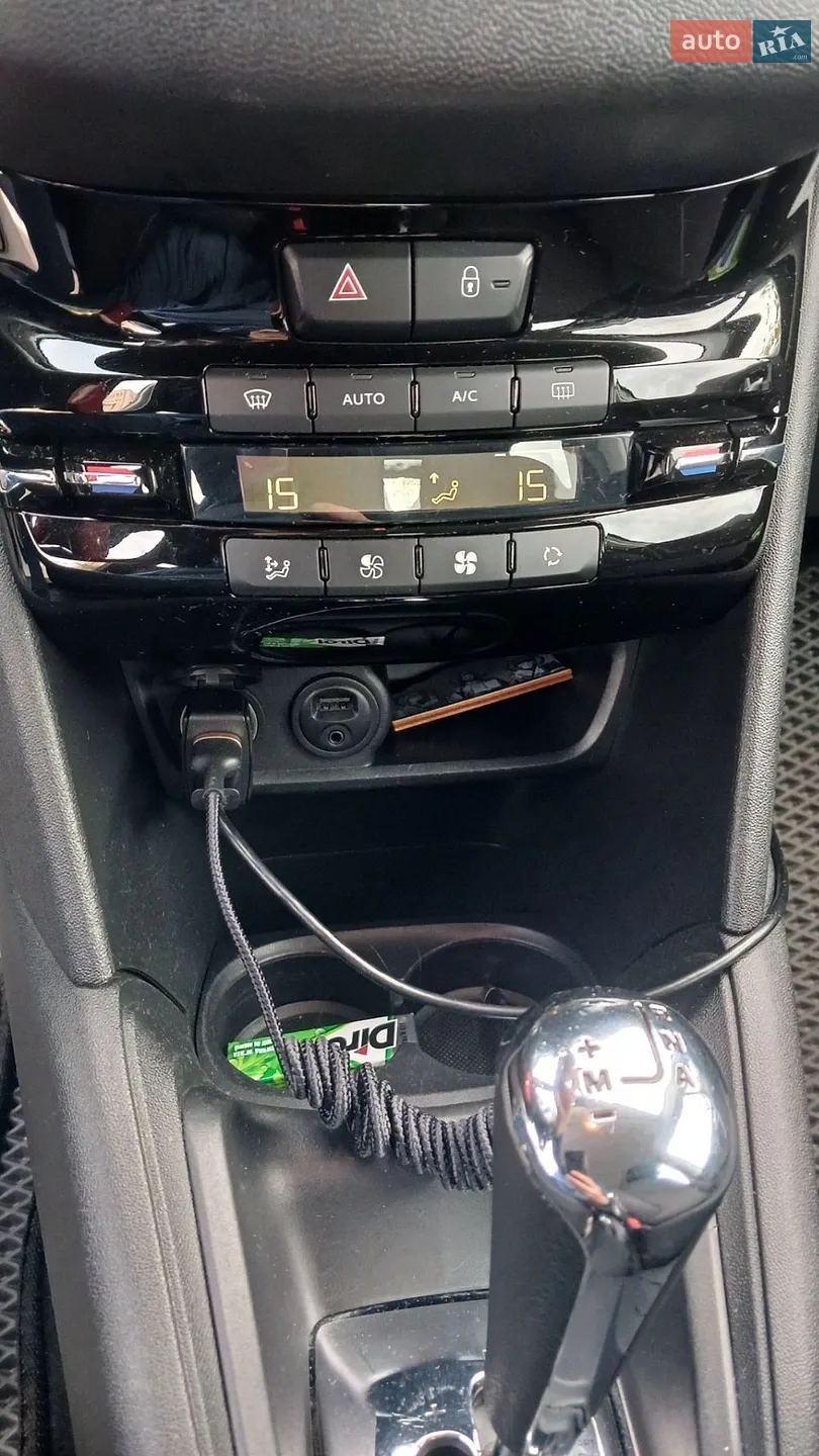 2017 Peugeot 208 - мініатюра 16