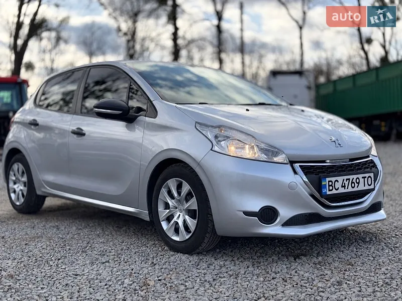Peugeot 208 2014