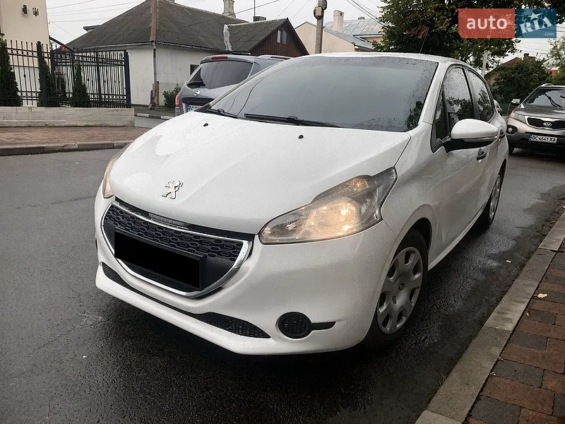 Peugeot 208