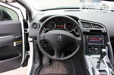 Универсал Peugeot 3008 2016 в Херсоне