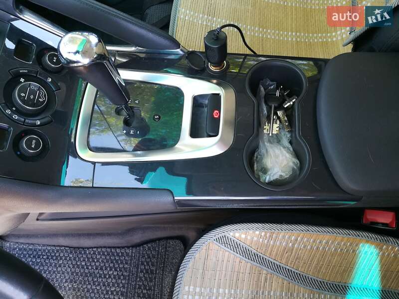 Внедорожник / Кроссовер Peugeot 3008 2013 в Кривом Роге