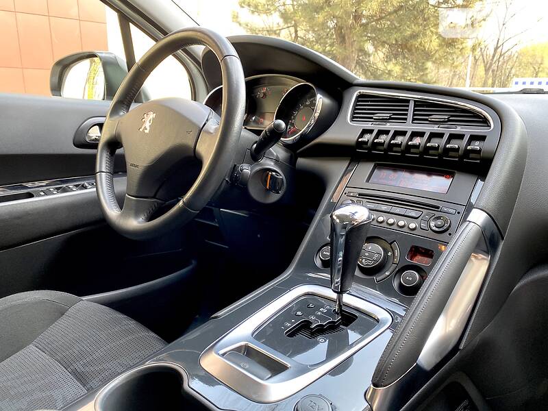 Внедорожник / Кроссовер Peugeot 3008 2010 в Днепре