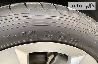 Позашляховик / Кросовер Peugeot 3008 2010 в 