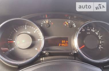 Мінівен Peugeot 3008 2009 в 