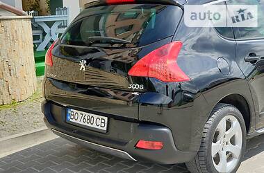 Внедорожник / Кроссовер Peugeot 3008 2010 в Тернополе