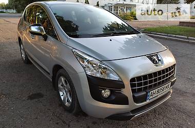 Внедорожник / Кроссовер Peugeot 3008 2011 в Курахово