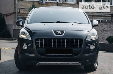 Позашляховик / Кросовер Peugeot 3008 2011 в 
