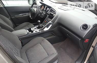 Внедорожник / Кроссовер Peugeot 3008 2011 в Сумах