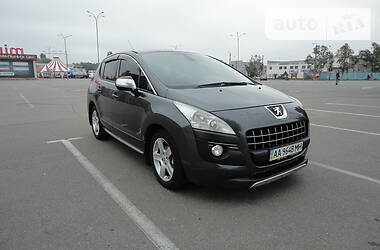 Минивэн Peugeot 3008 2011 в Киеве