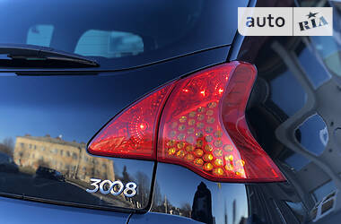 Внедорожник / Кроссовер Peugeot 3008 2010 в Дрогобыче