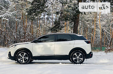 Внедорожник / Кроссовер Peugeot 3008 2017 в Киеве