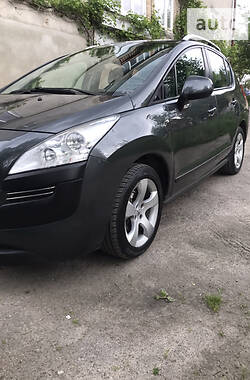 Позашляховик / Кросовер Peugeot 3008 2013 в Луцьку