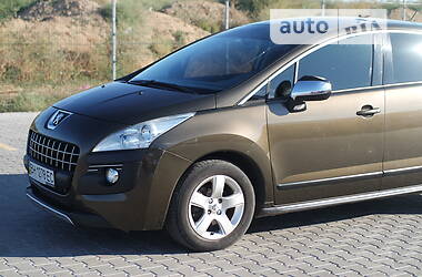 Позашляховик / Кросовер Peugeot 3008 2012 в Одесі