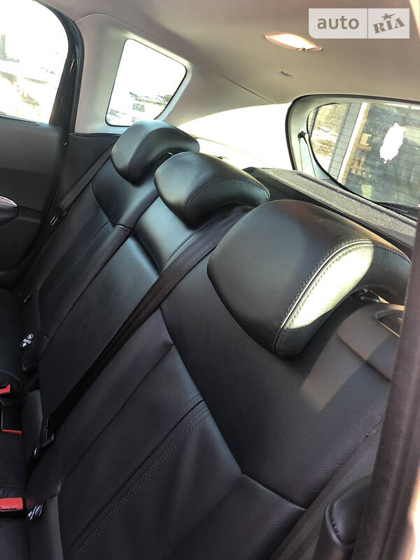 Внедорожник / Кроссовер Peugeot 3008 2010 в Сумах