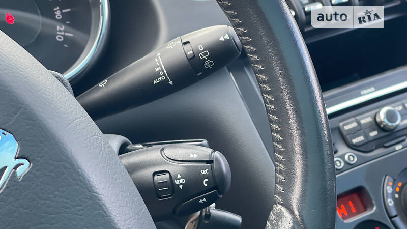 Внедорожник / Кроссовер Peugeot 3008 2010 в Стрые