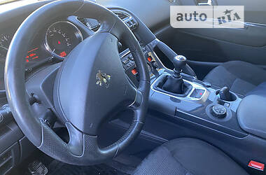 Внедорожник / Кроссовер Peugeot 3008 2010 в Кременце