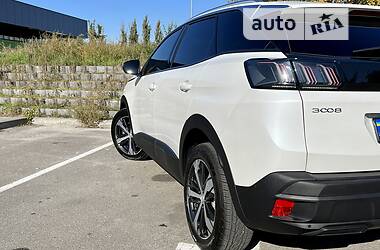 Универсал Peugeot 3008 2021 в 