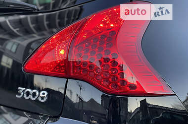 Внедорожник / Кроссовер Peugeot 3008 2013 в 