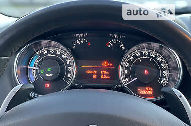 Внедорожник / Кроссовер Peugeot 3008 2013 в 