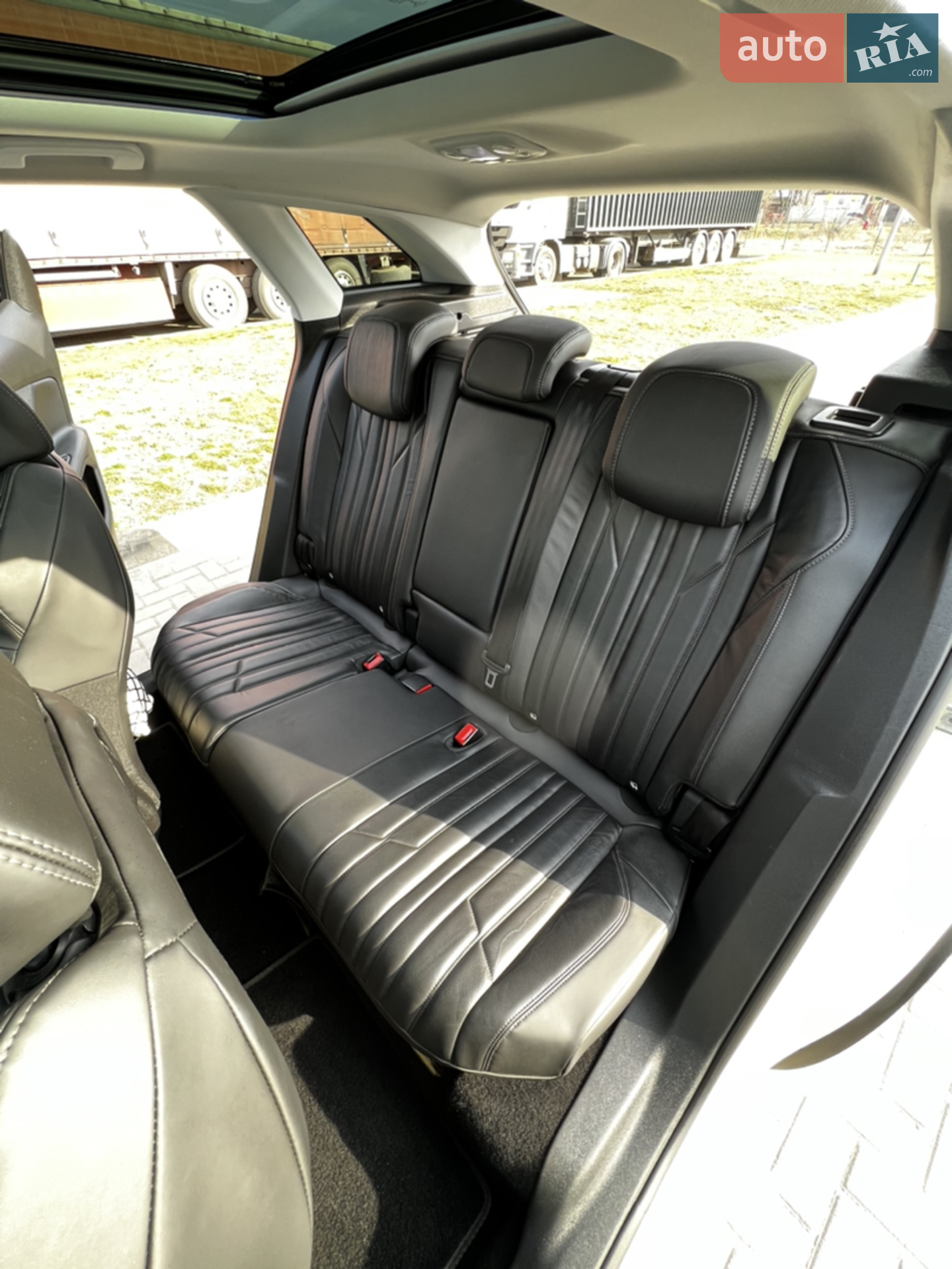 2017 Peugeot 3008 - мініатюра 31
