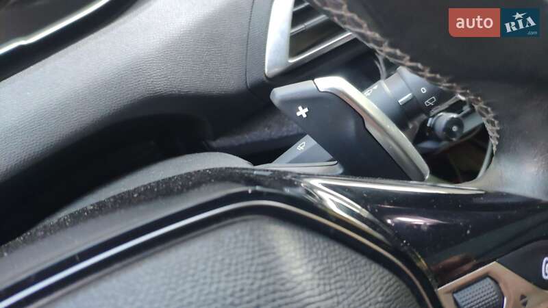 Позашляховик / Кросовер Peugeot 3008 2017 в Миколаєві