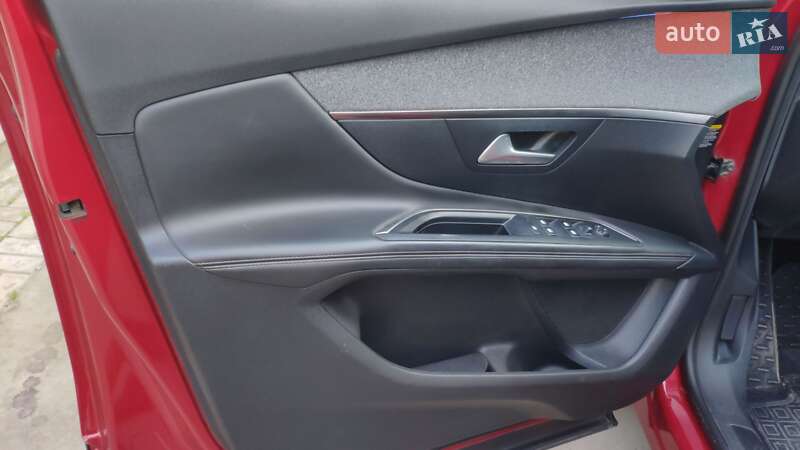 Позашляховик / Кросовер Peugeot 3008 2017 в Миколаєві