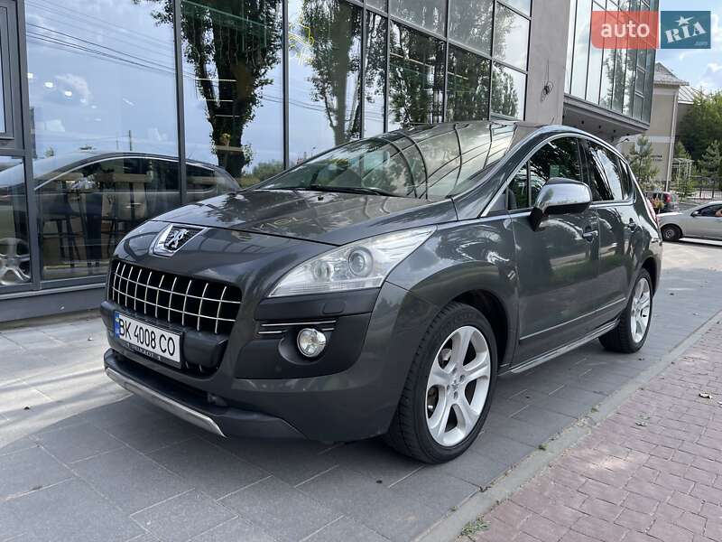 Позашляховик / Кросовер Peugeot 3008 2011 в Рівному