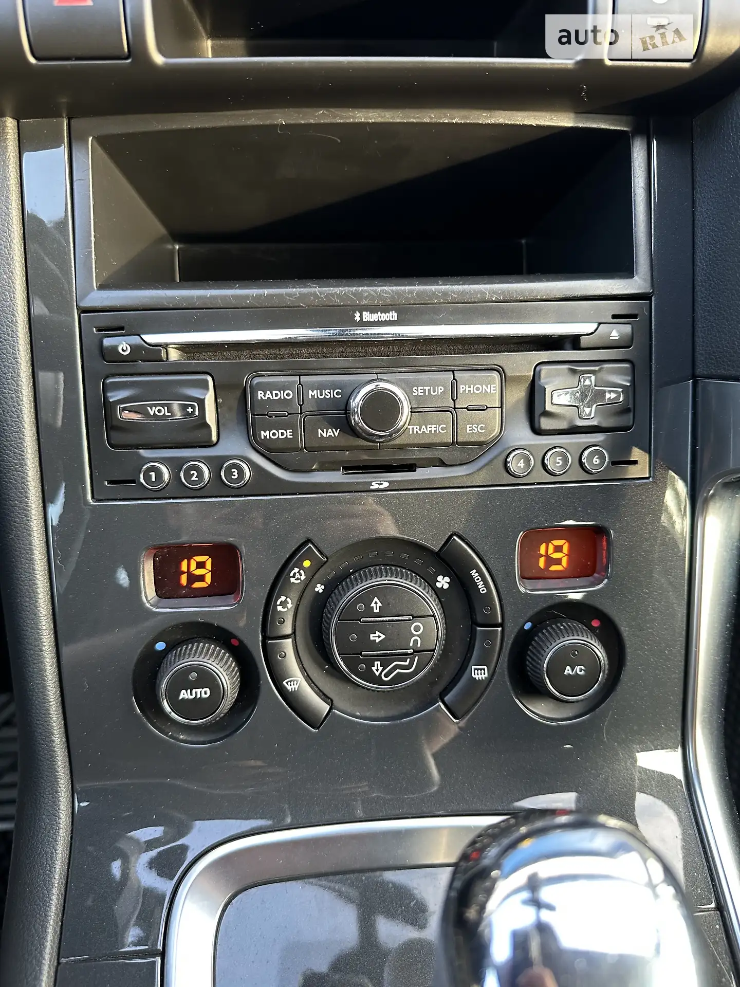 2011 Peugeot 3008 - мініатюра 12