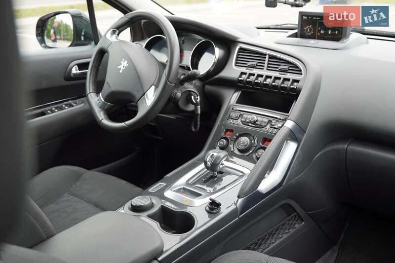 Позашляховик / Кросовер Peugeot 3008 2013 в Рівному