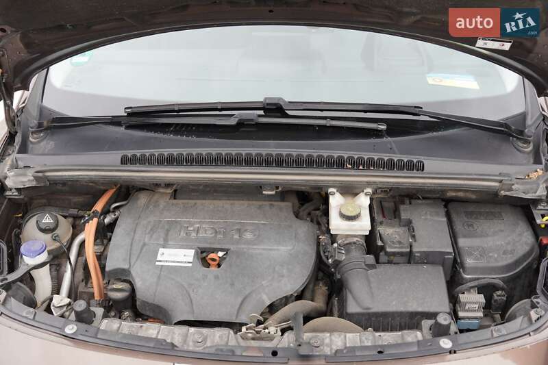 Позашляховик / Кросовер Peugeot 3008 2013 в Рівному