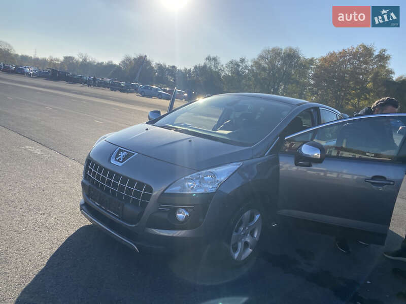 Позашляховик / Кросовер Peugeot 3008 2011 в Кагарлику