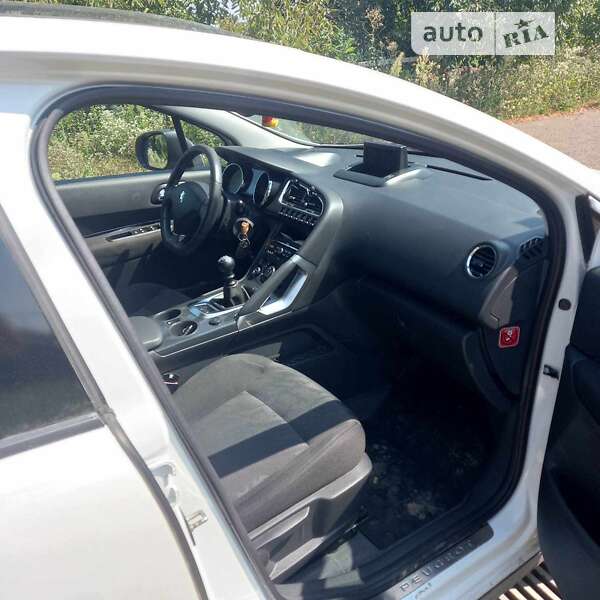 Позашляховик / Кросовер Peugeot 3008 2010 в Снятині